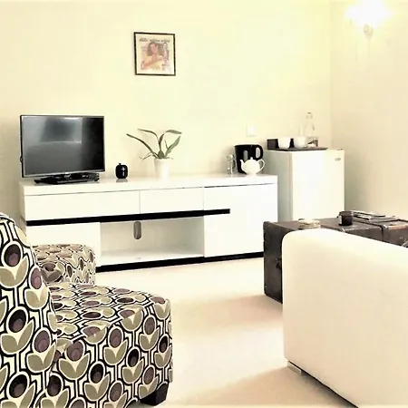 Manoir Du Bois Mignon Bed & Breakfast