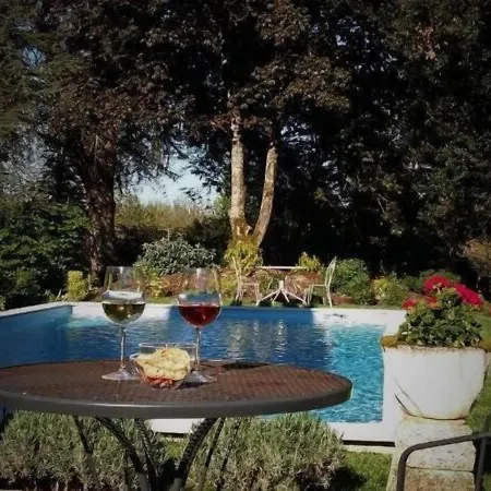 Bed & Breakfast Manoir Du Bois Mignon 4*