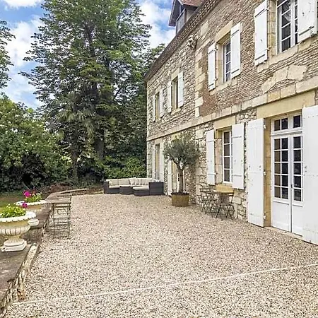 Manoir Du Bois Mignon Bed & Breakfast