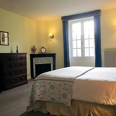 Manoir Du Bois Mignon Bed & Breakfast