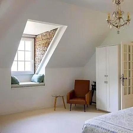 Manoir Du Bois Mignon Bed & Breakfast