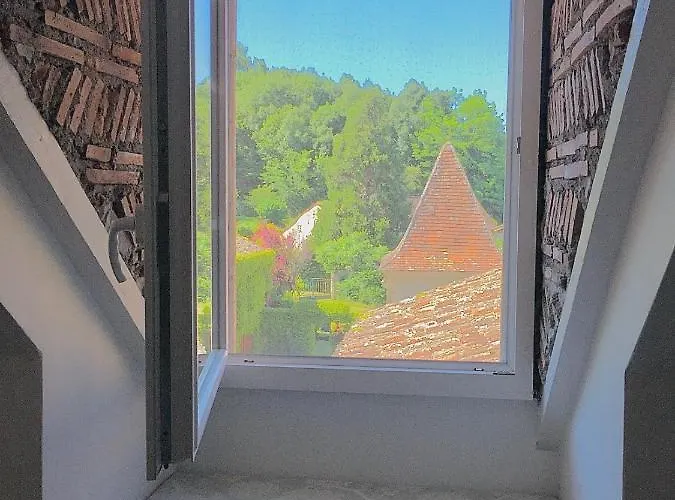 Bed and Breakfast Manoir Du Bois Mignon 4*