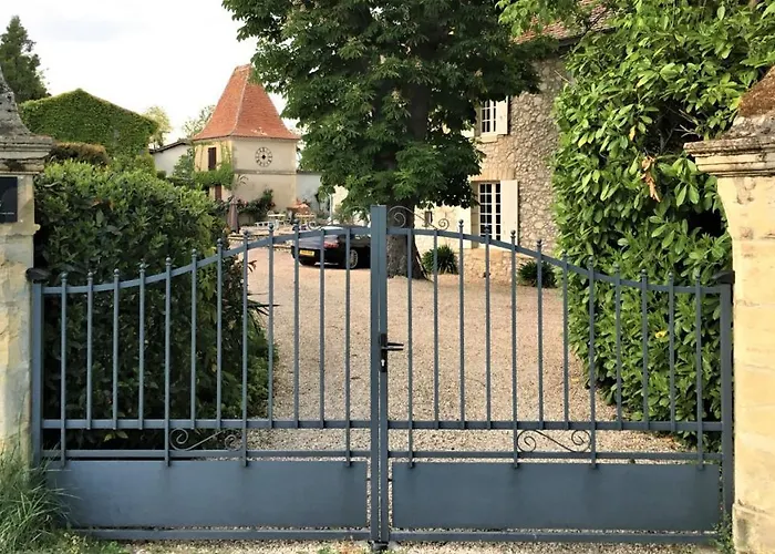 Bed and Breakfast Manoir Du Bois Mignon 4*