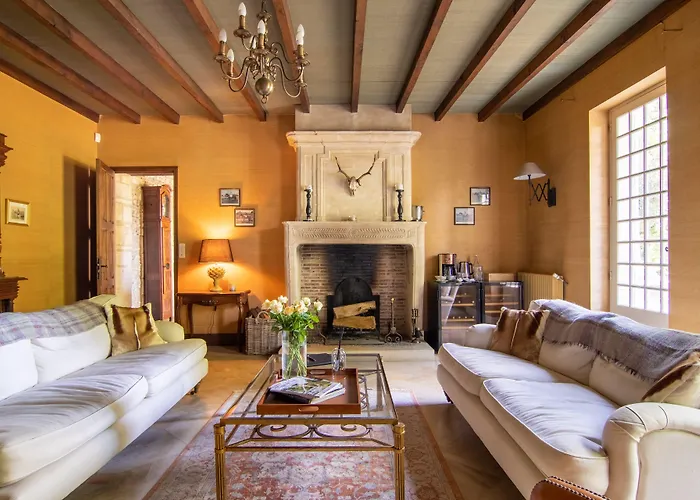 Manoir Du Bois Mignon Bed and Breakfast