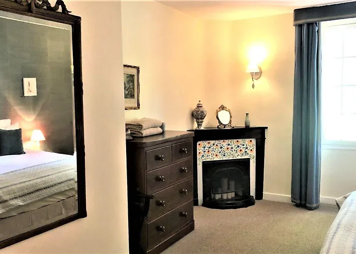 Bed and Breakfast Manoir Du Bois Mignon 4*